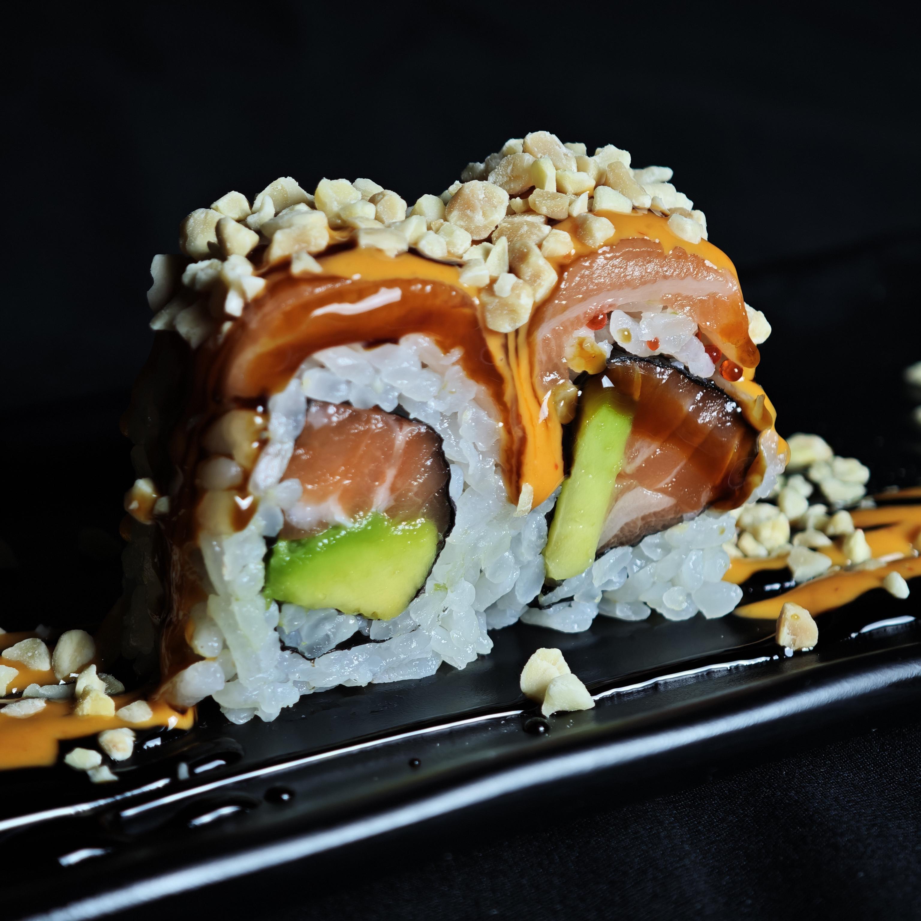 Arachidi Sake Roll